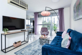 Charming 1BR Apt w Balcony In the Heart of TLV by Sea N' Rent